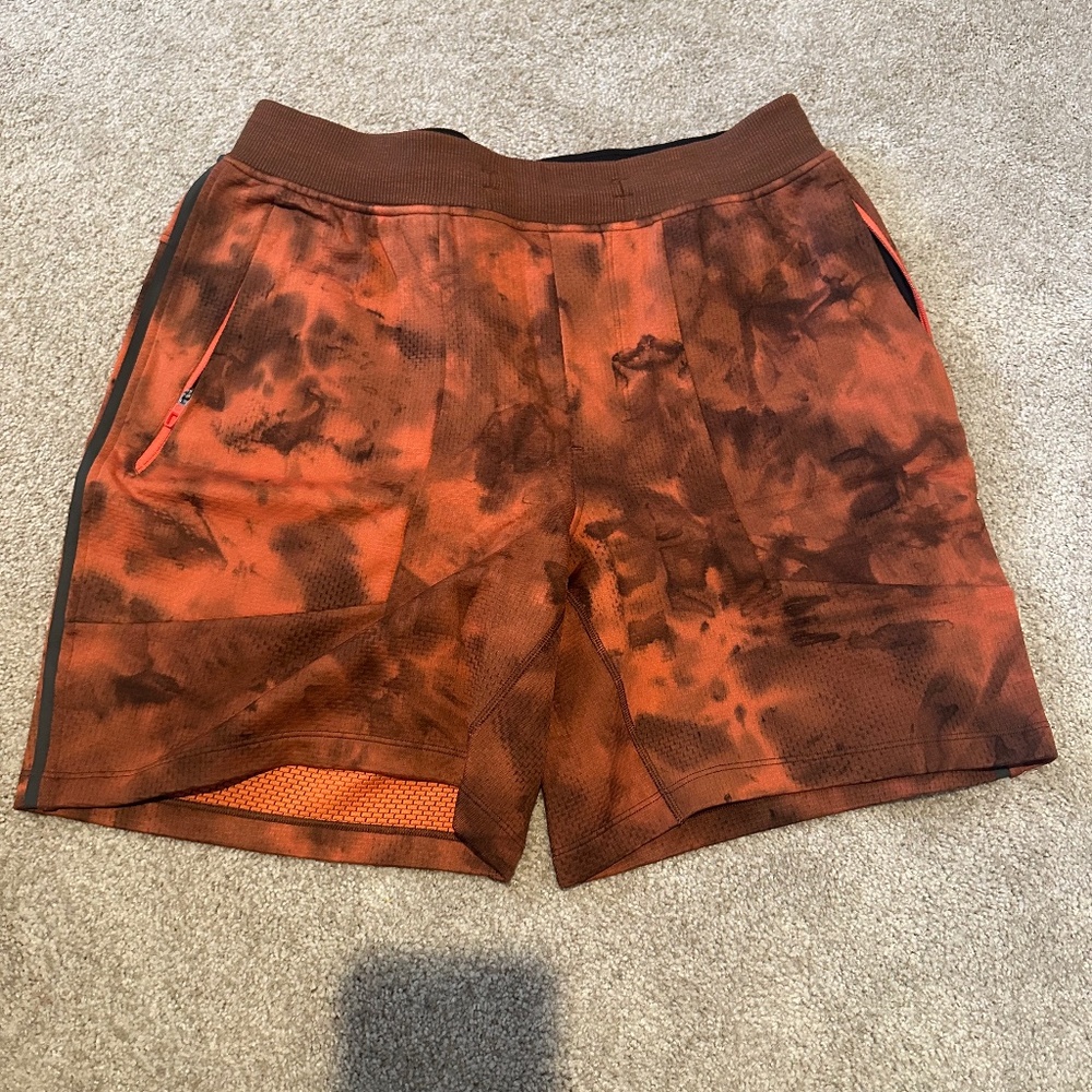 Lululemon - Textured Tech Linerless Short 7" - Limited Edition